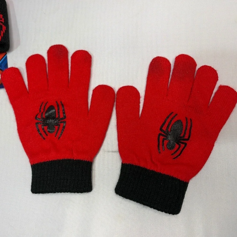 Marvel Spider-Man Youth Beanie Hat Knit Gloves and Ski Gloves Set Red Black OS